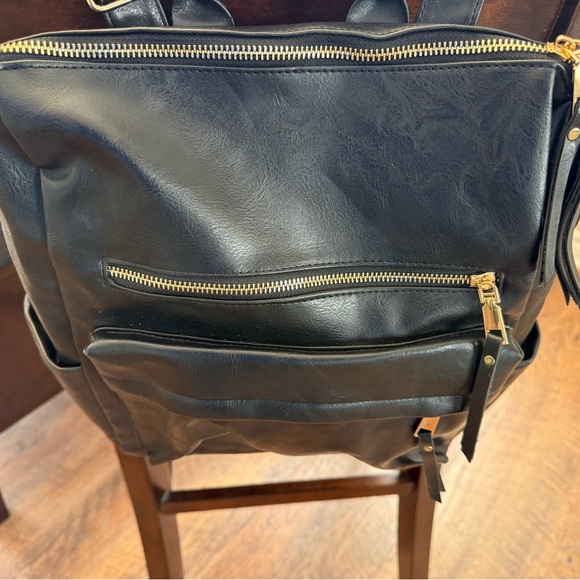 Faux Leather backpack black with removeable guitar strap & grab handle - Picture 6 of 13